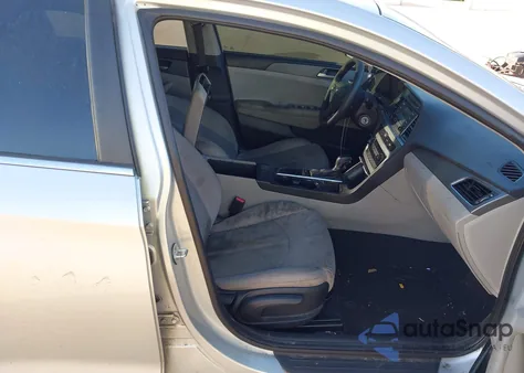 2017 Hyundai Sonata from USA, damaged, VIN 5NPE24AF5HH568091